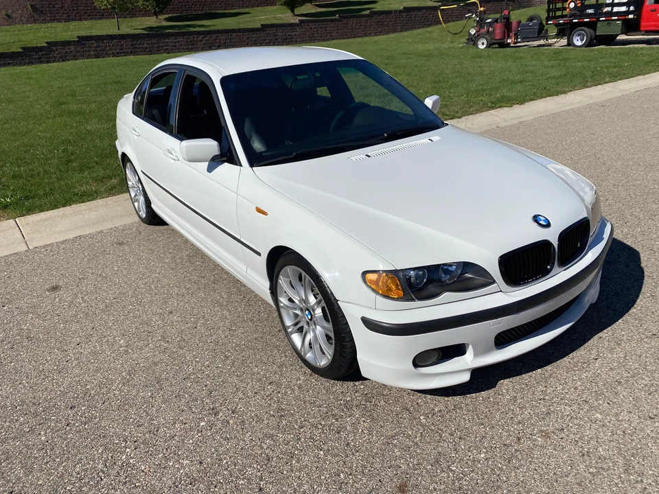 2003 BMW E46 330i & 330Ci - Image 22 of 31