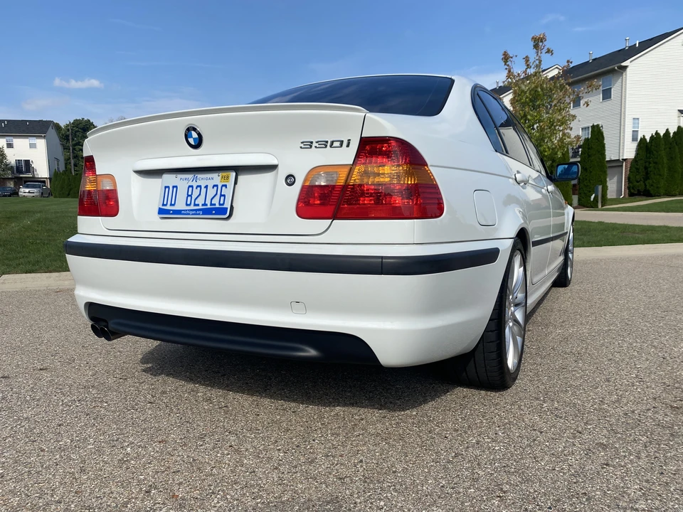 2003 BMW E46 330i & 330Ci - Image 16 of 31