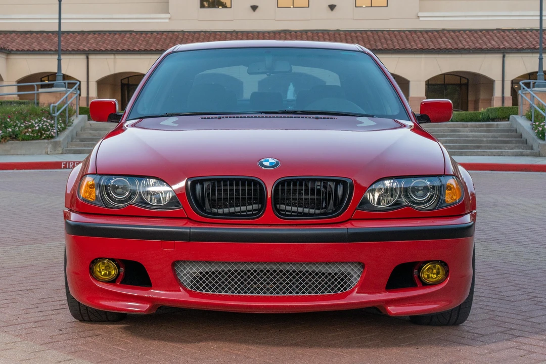 2003 BMW E46 330i & 330Ci - Image 2 of 31