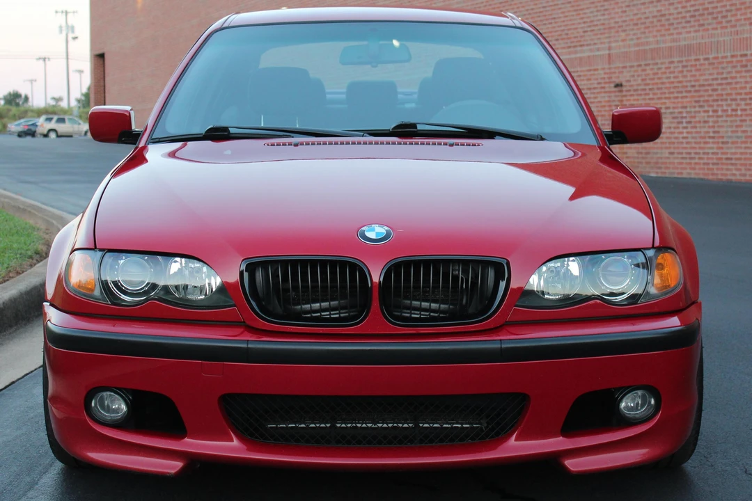 2003 BMW E46 330i & 330Ci - Image 2 of 31