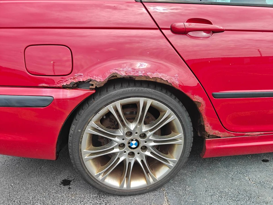 2003 BMW E46 330i & 330Ci - Image 11 of 17