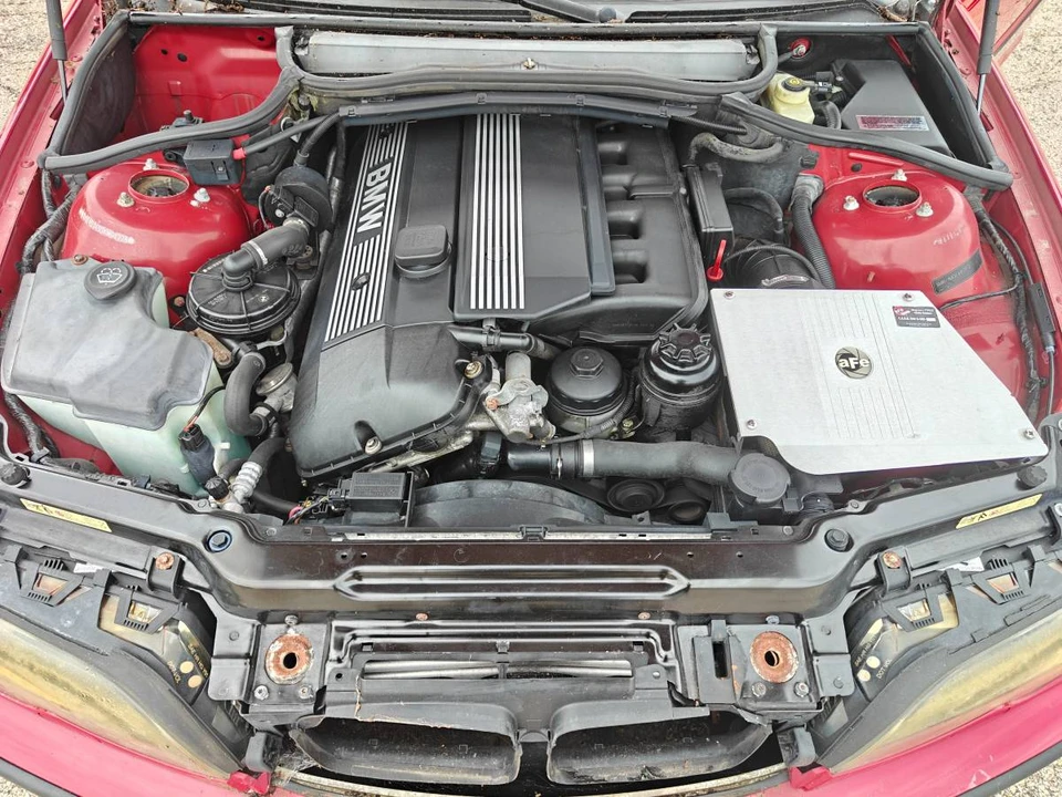 2003 BMW E46 330i & 330Ci - Image 14 of 17