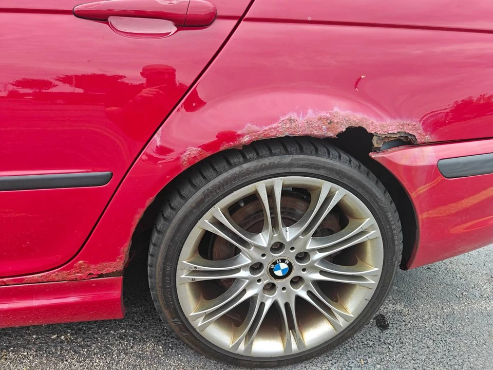 2003 BMW E46 330i & 330Ci - Image 10 of 17