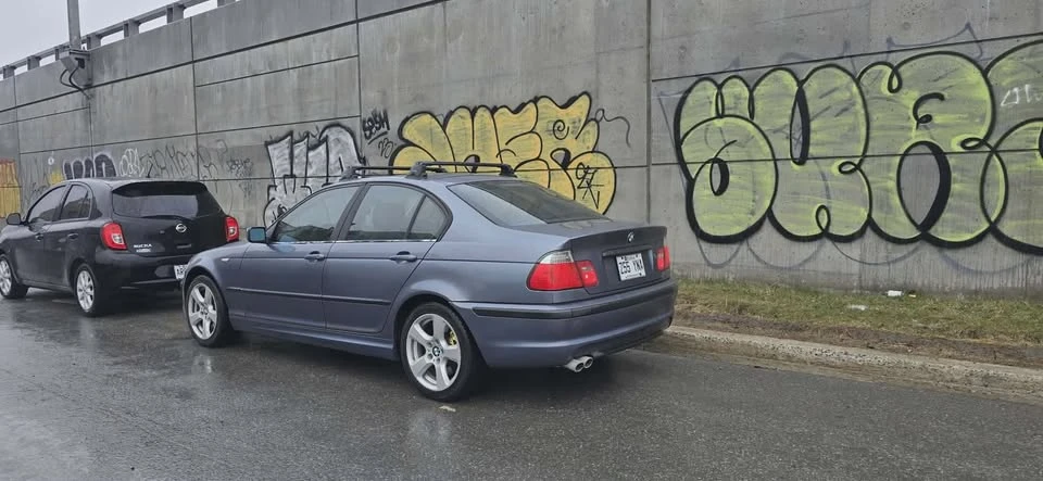 2003 BMW E46 330i & 330Ci - Image 2 of 6