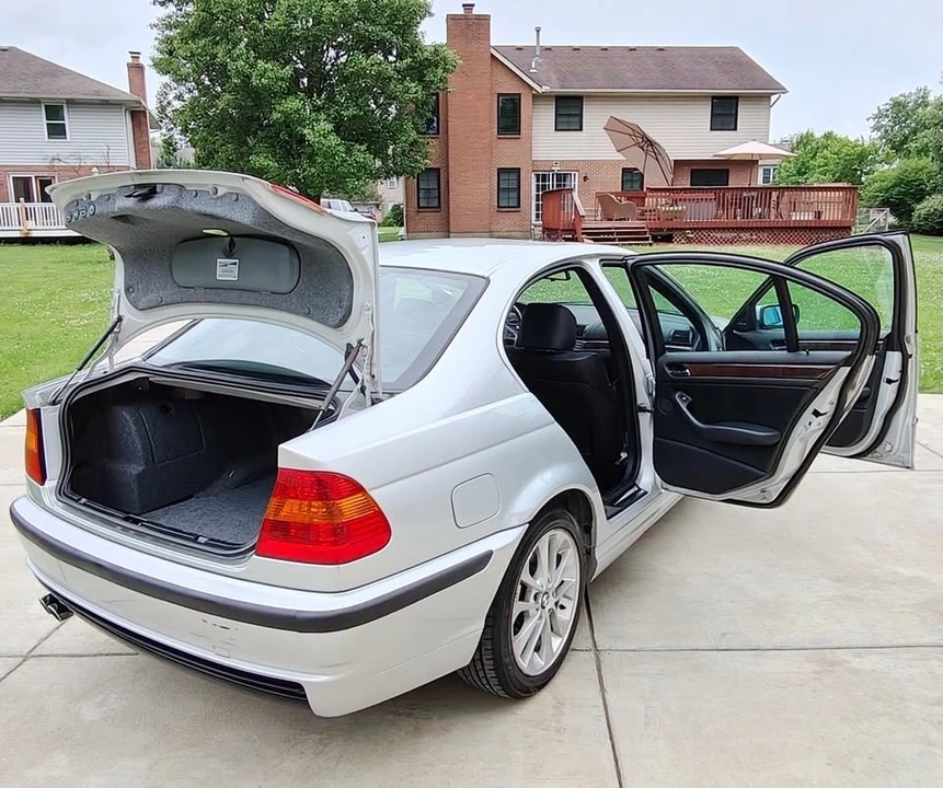 2003 BMW E46 330i & 330Ci - Image 3 of 21