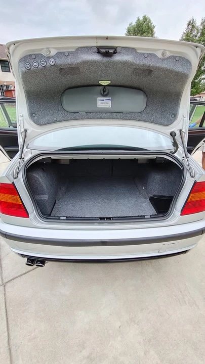 2003 BMW E46 330i & 330Ci - Image 16 of 21