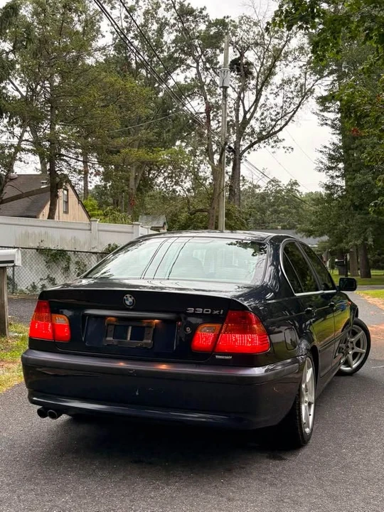 2003 BMW E46 330i & 330Ci - Image 2 of 6