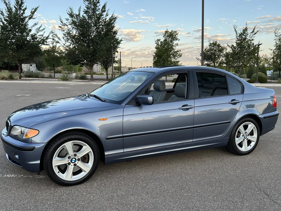 2003 BMW E46 330i & 330Ci - Image 2 of 31
