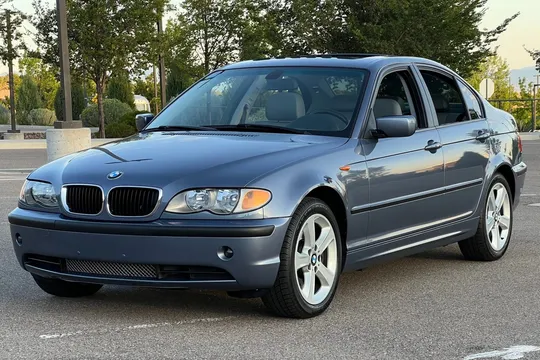 2003 BMW 330xi Sedan