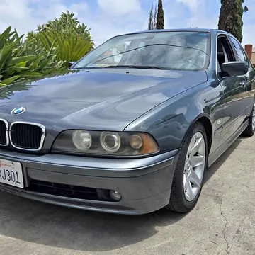 2003 BMW 5 Series 525i