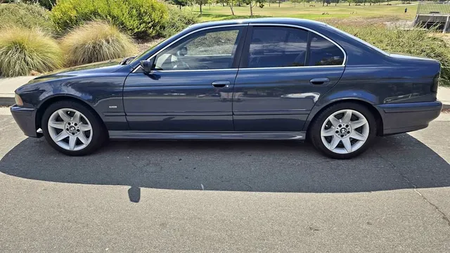 2003 BMW 5 Series 525i Sedan 4D