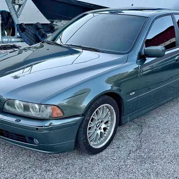 2003 BMW 5 Series 530i Sedan 4D