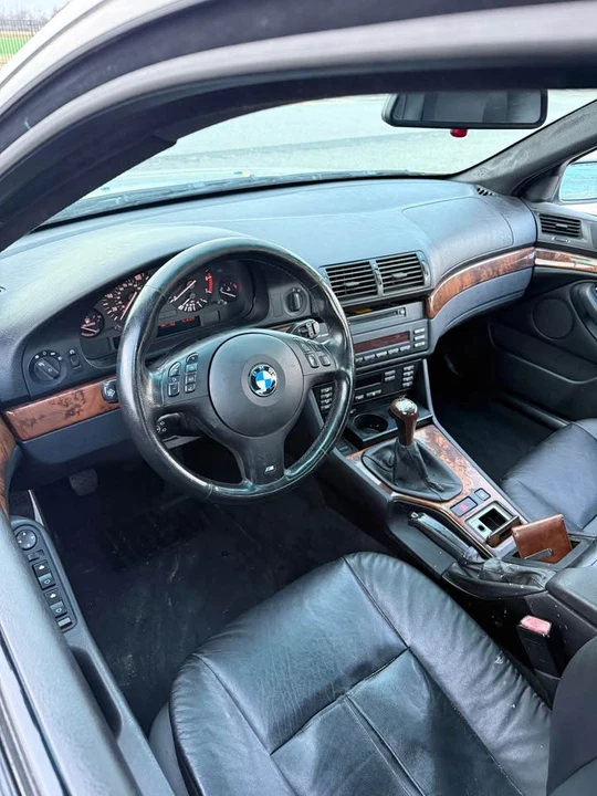 2003 BMW E39 540i - Image 5 of 6