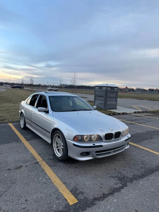 2003 BMW E39 540i - Image 2 of 6