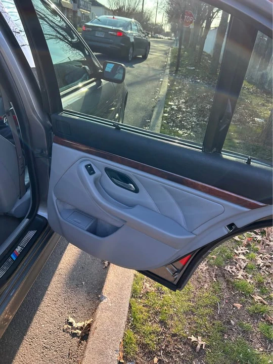 2003 BMW E39 540i - Image 15 of 17