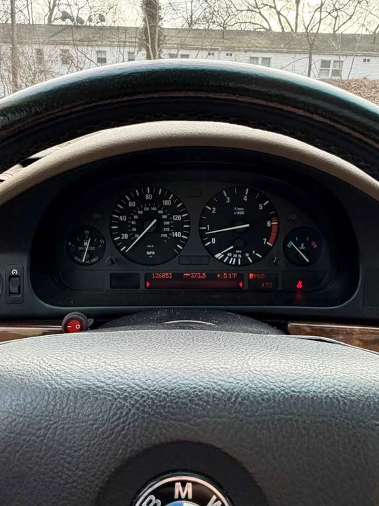 2003 BMW E39 540i - Image 14 of 19