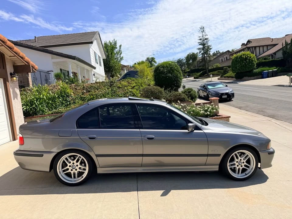 2003 BMW E39 540i - Image 2 of 15