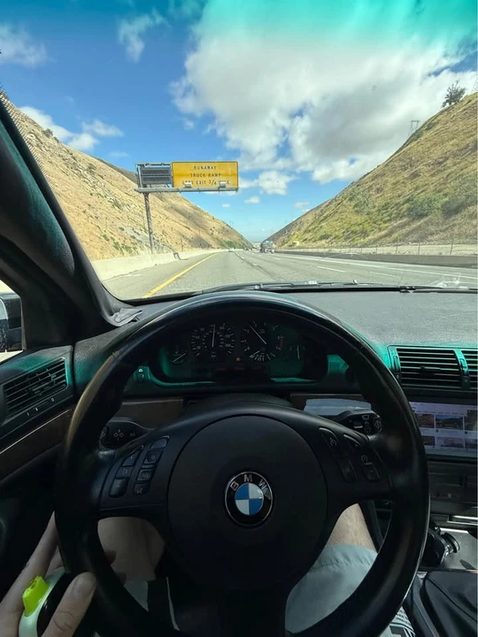 2003 BMW E39 540i - Image 14 of 19