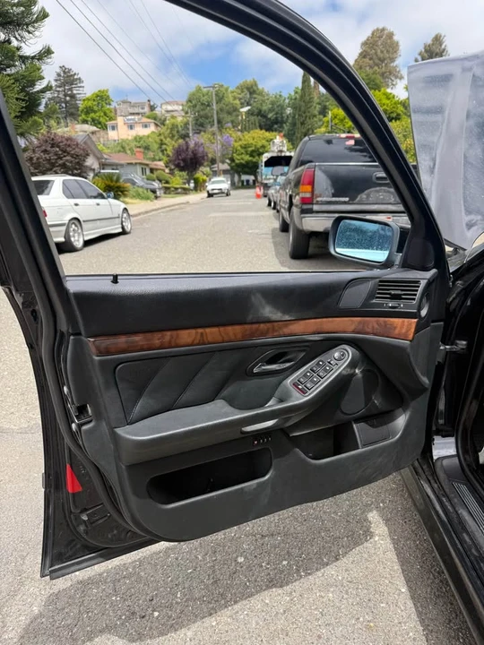 2003 BMW E39 540i - Image 11 of 19