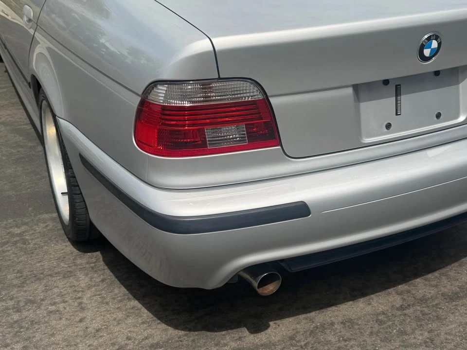 2003 BMW E39 540i - Image 9 of 20