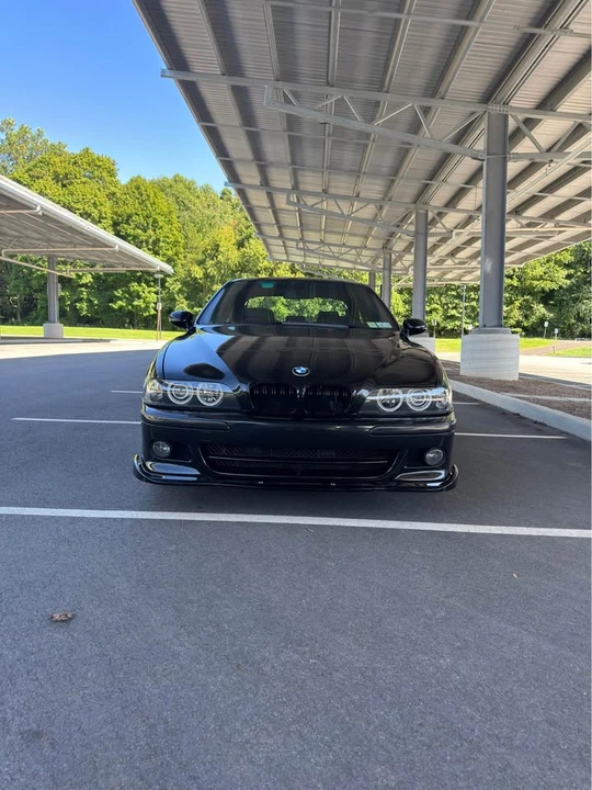 2003 BMW E39 540i - Image 2 of 6
