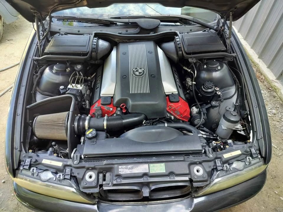 2003 BMW E39 540i - Image 9 of 10