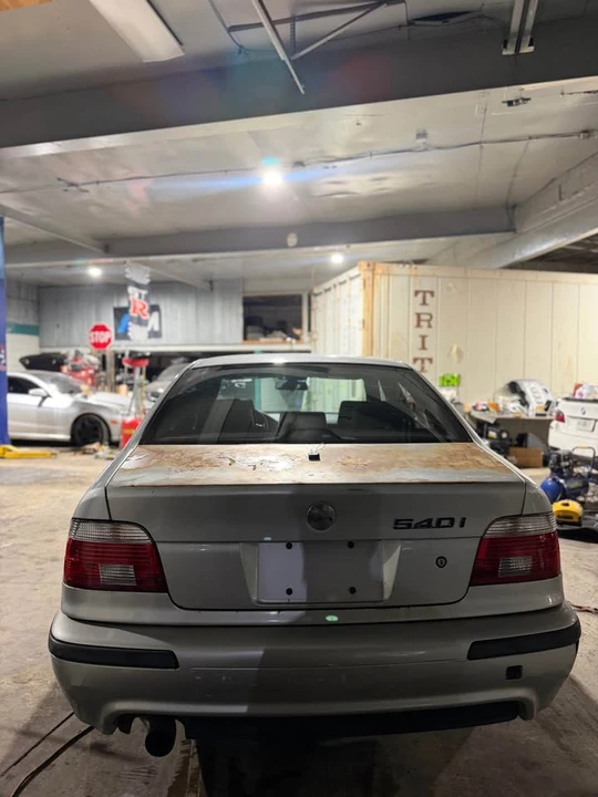 2003 BMW E39 540i - Image 5 of 11