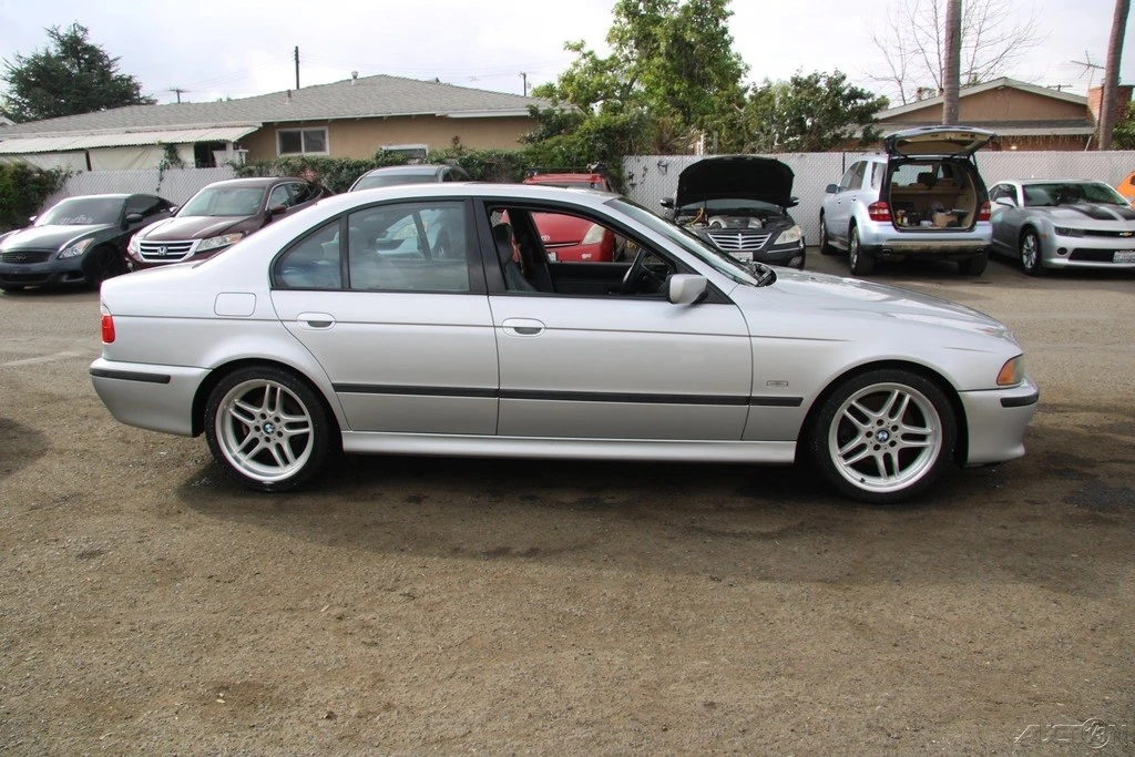 2003 BMW E39 540i - Image 10 of 21