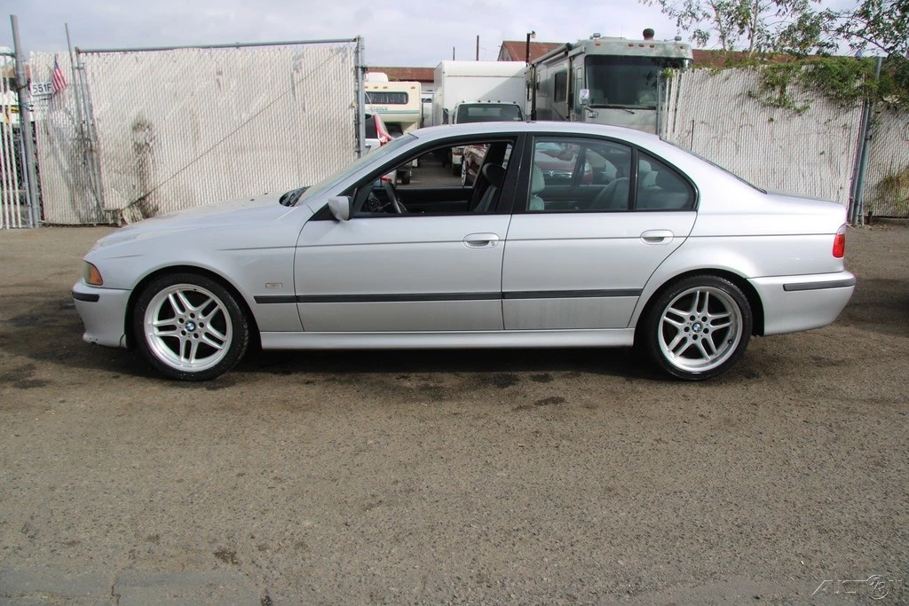 2003 BMW E39 540i - Image 3 of 21