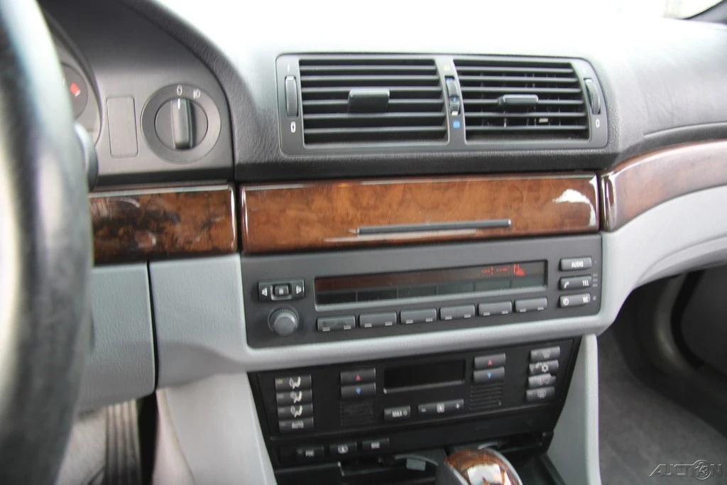 2003 BMW E39 540i - Image 20 of 21