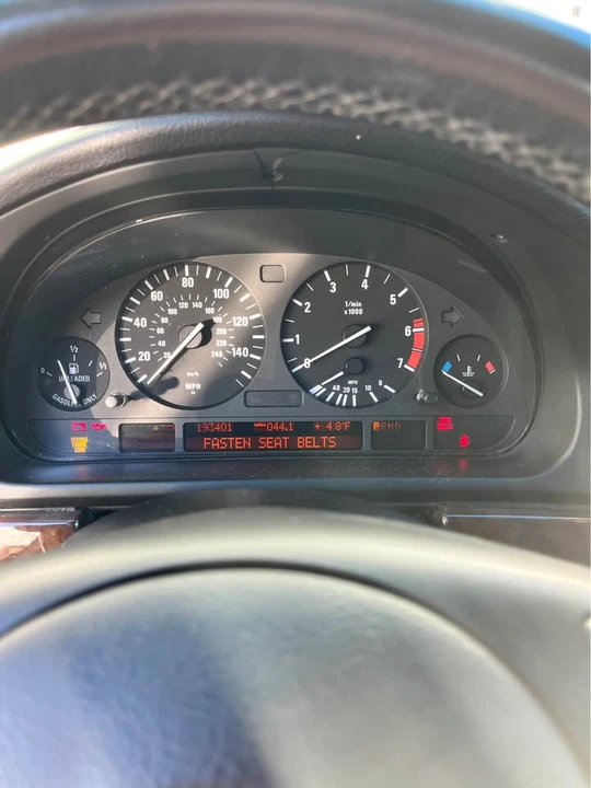 2003 BMW E39 540i - Image 8 of 9