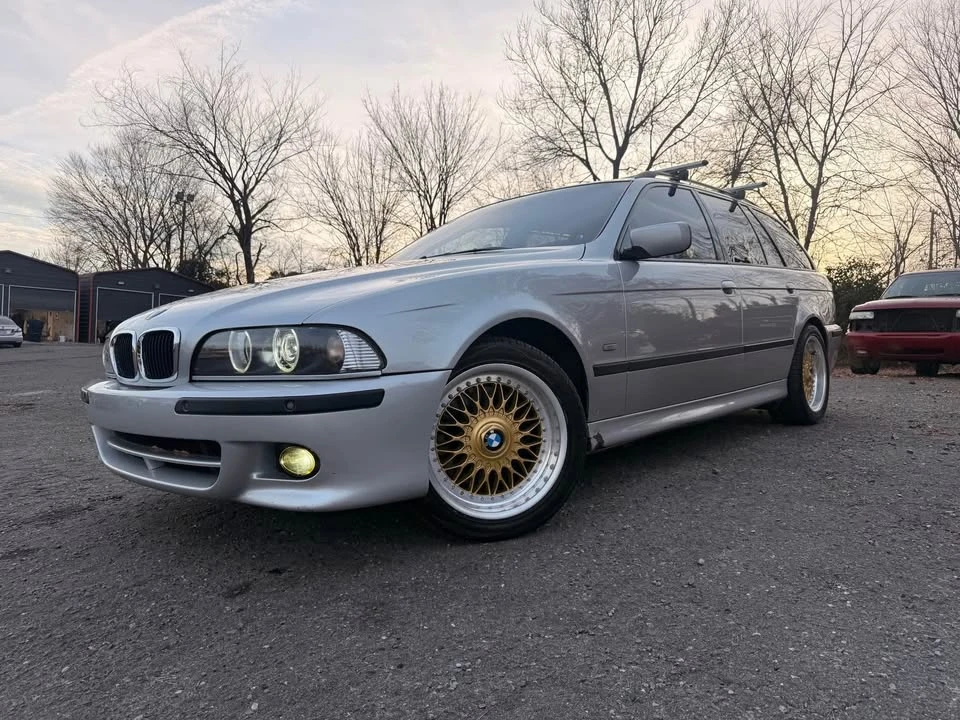 2003 BMW E39 540i - Image 2 of 9