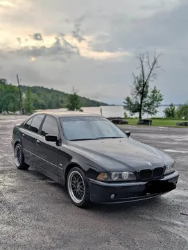 2003 BMW 5 Series 530i