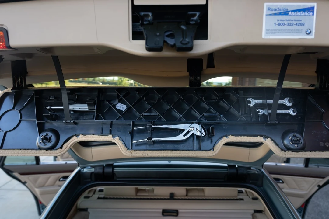 2003 BMW E39 5 Series - Image 19 of 21