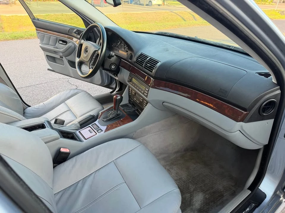 2003 BMW E39 5 Series - Image 11 of 16