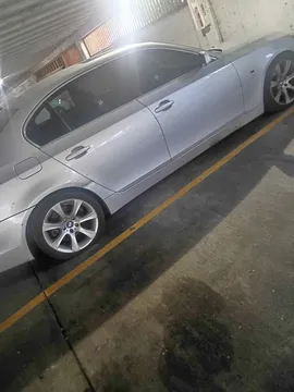 2003 BMW 5 Series 530i
