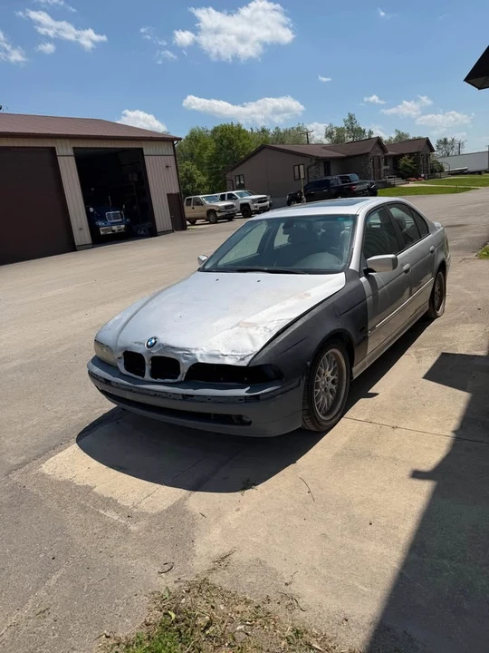 2003 BMW E39 5 Series - Image 2 of 4