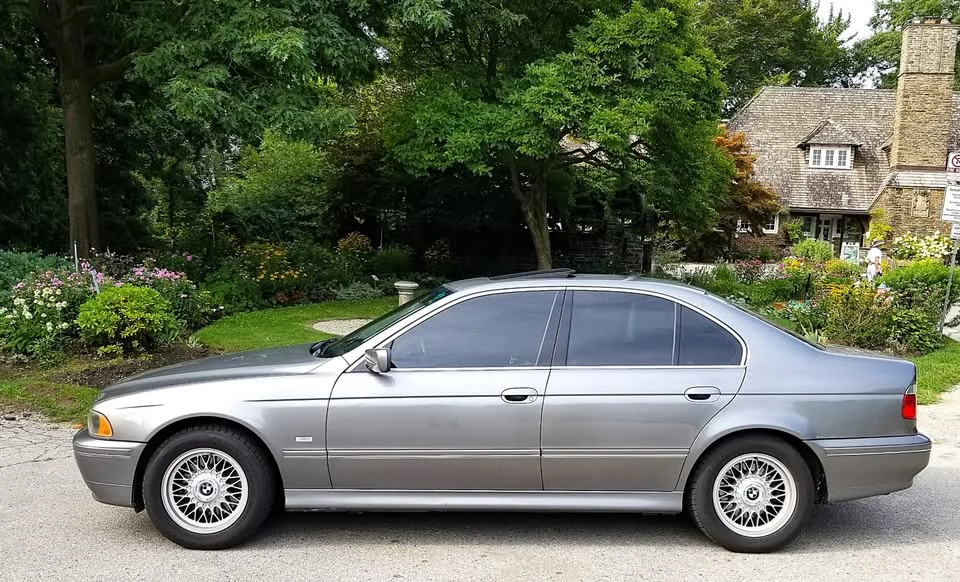 2003 BMW E39 540i - Image 9 of 16