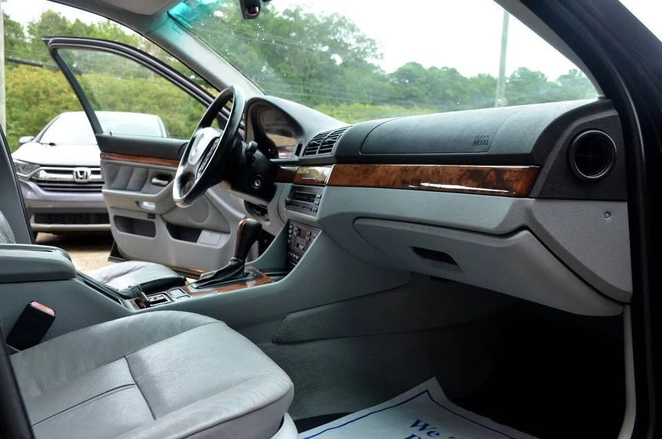 2003 BMW E39 540i - Image 11 of 20