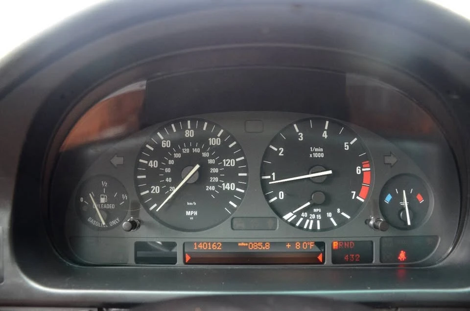 2003 BMW E39 540i - Image 19 of 20