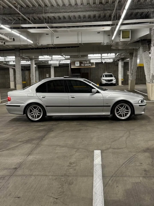 2003 BMW E39 540i - Image 3 of 15