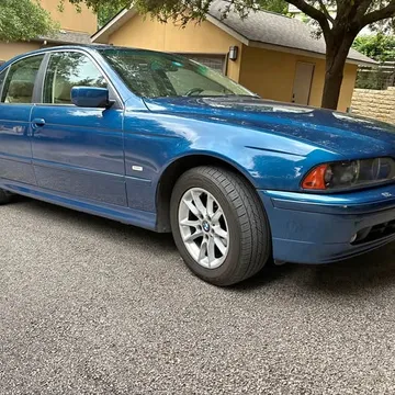 2003 BMW 525i