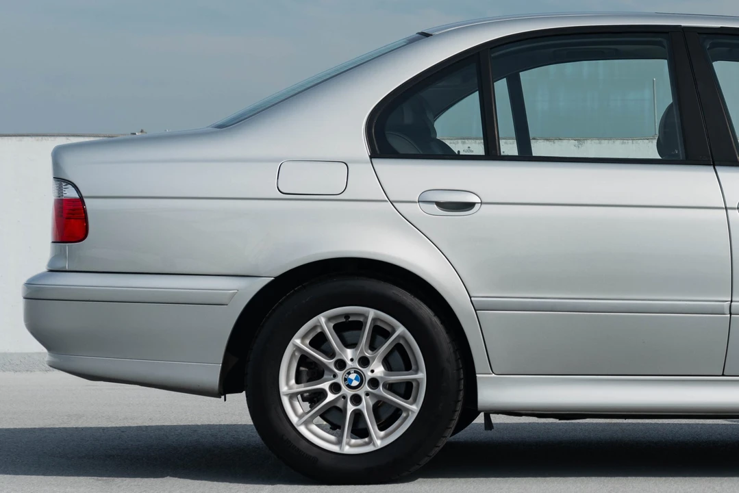2003 BMW E39 5 Series - Image 17 of 31