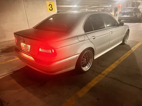 2003 BMW 525i