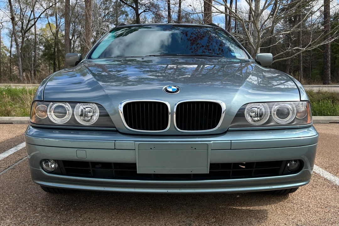 2003 BMW E39 5 Series - Image 2 of 31