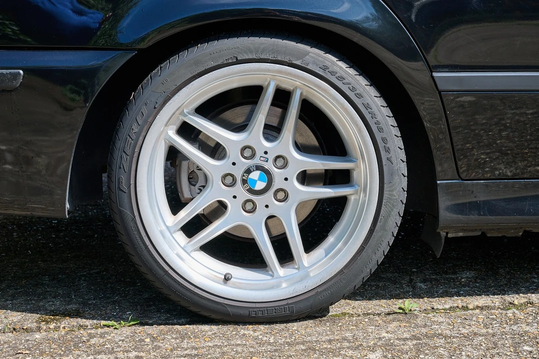 2003 BMW E39 5 Series - Image 25 of 30