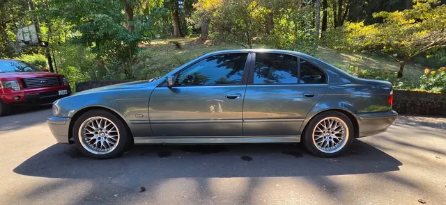 2003 BMW 530i
