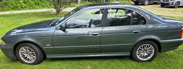 2003 BMW 530i