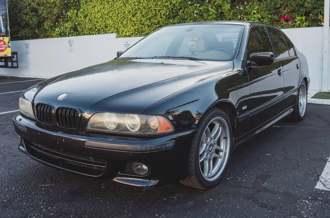 2003 BMW E39 540i - Image 2 of 15