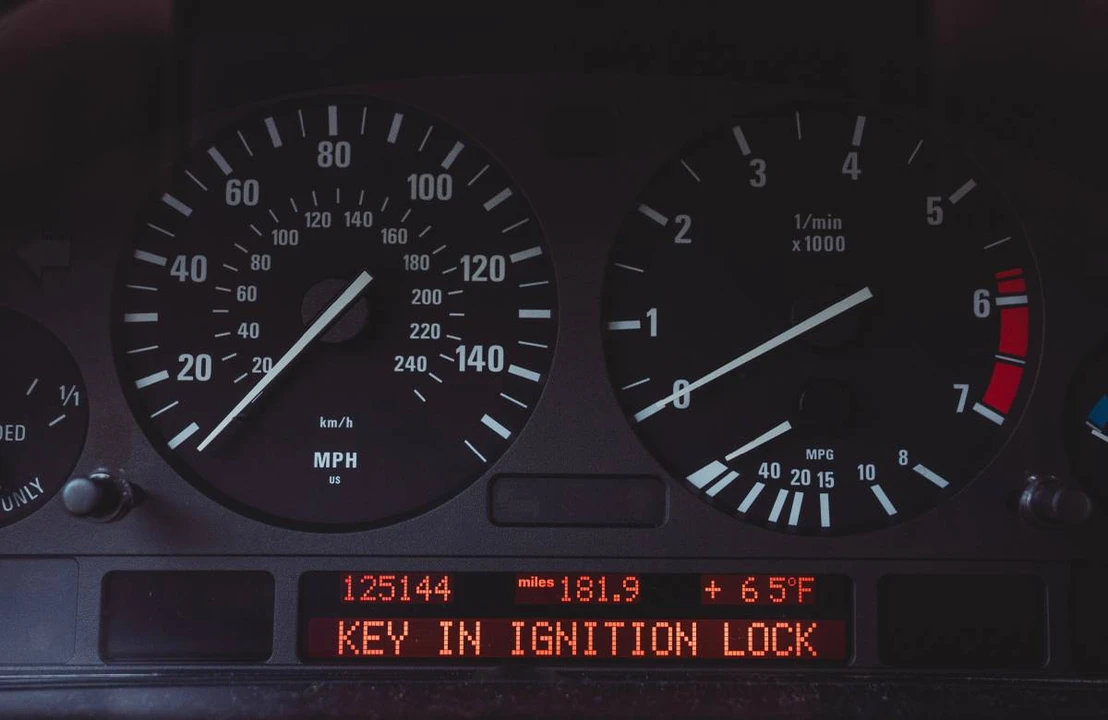2003 BMW E39 540i - Image 9 of 15